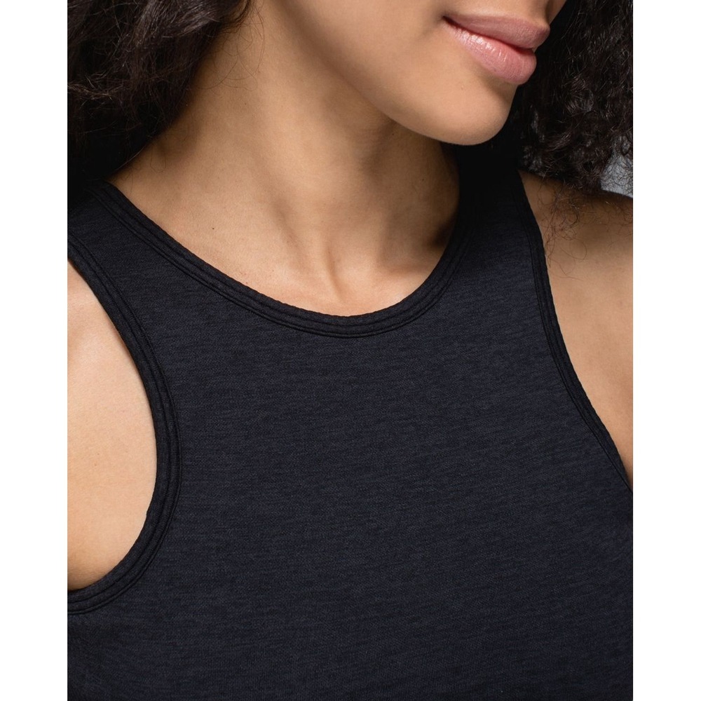Lululemon Seamlessly Covered Tank Heathered Black Size 6 - Picture 3 of 9